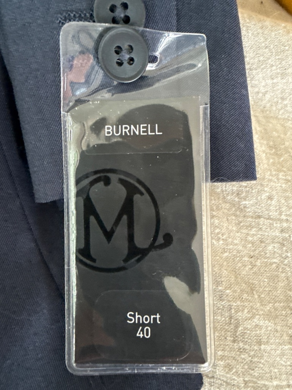 Men suit - Picture 2 of 4